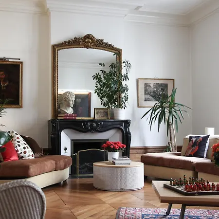 La Maison Jules Bed & Breakfast 4*