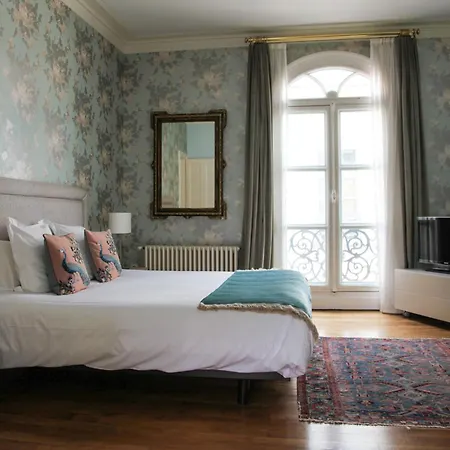 Couette-café La Maison Jules 4*