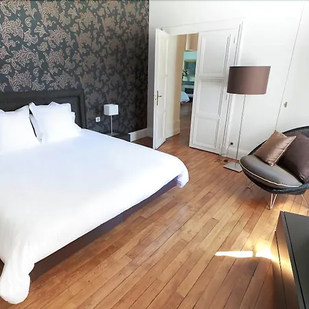 Bed & Breakfast La Maison Jules Tours