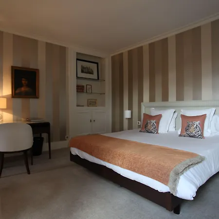 La Maison Jules Bed & Breakfast 4*