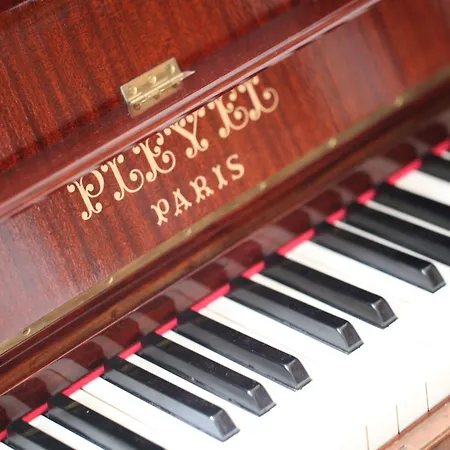 Bed & Breakfast La Maison Jules Tours