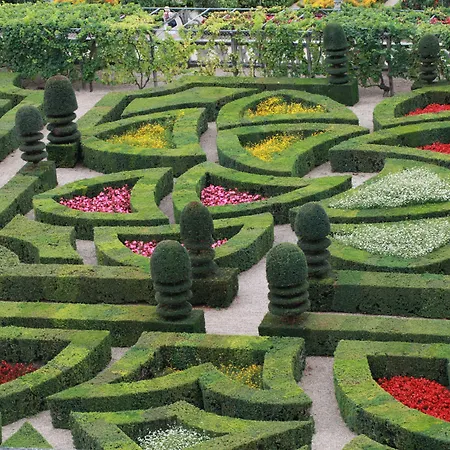 La Maison Jules Bed & Breakfast Tours