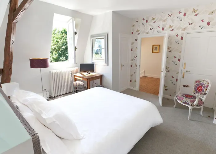 Bed & Breakfast La Maison Jules Tours