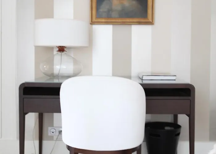 La Maison Jules 4* Tours