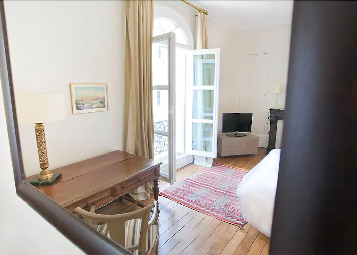 La Maison Jules 4* Tours