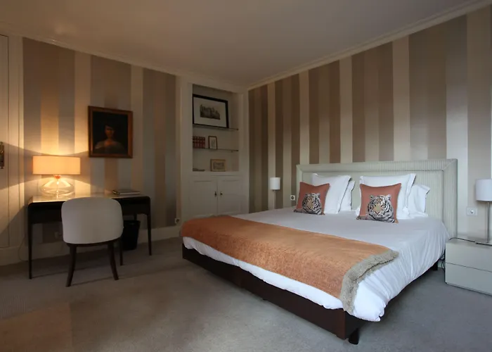 La Maison Jules Bed & Breakfast 4*